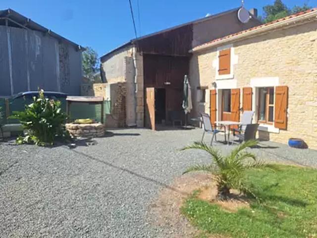 Bouillé Courdault 85420 Achat / Vente maison 3 pièces t3 terrasse parking