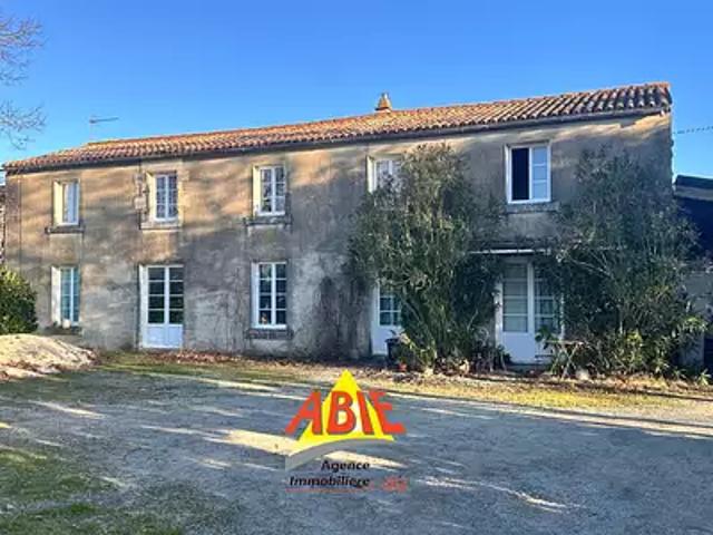 Bouillé Courdault 85420 Achat / Vente maison 5 pièces t5