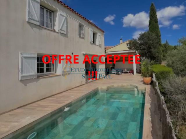 BOUJAN/ VILLA T7 AVEC PISCINE