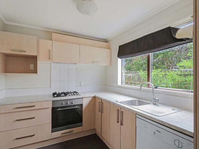 boulcott, 3 bedrooms