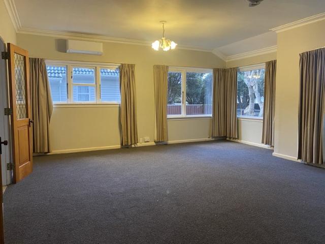 boulcott, 3 bedrooms