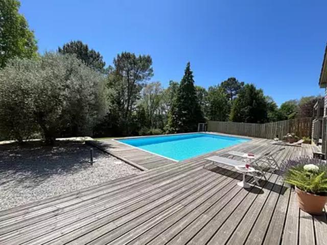 Boulazac Isle Manoire 24750 Achat / Vente maison 6 pièces t6 piscine parking