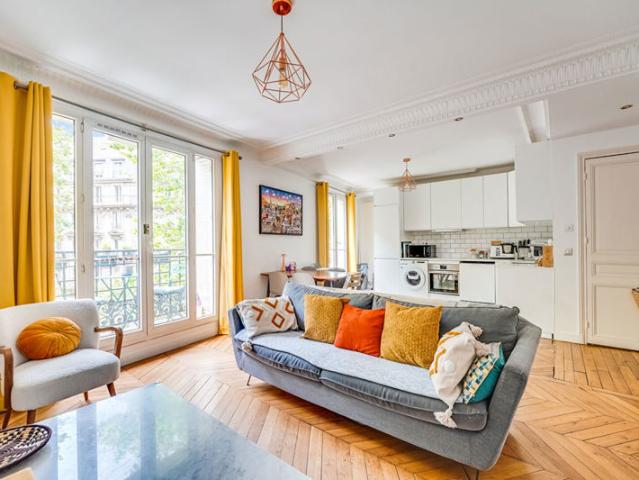 BOULEVARD BARBÈS APPARTEMENT FAMILIAL 4 pièce s 78 m2
