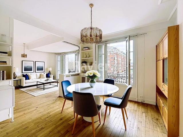 BOULEVARD BRUNE / PORTE D'ORLEANS 3ème ETAGE 4 PIECES 97.85 M²