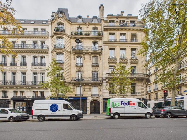 Boulevard Saint Germain / Rue du Bac