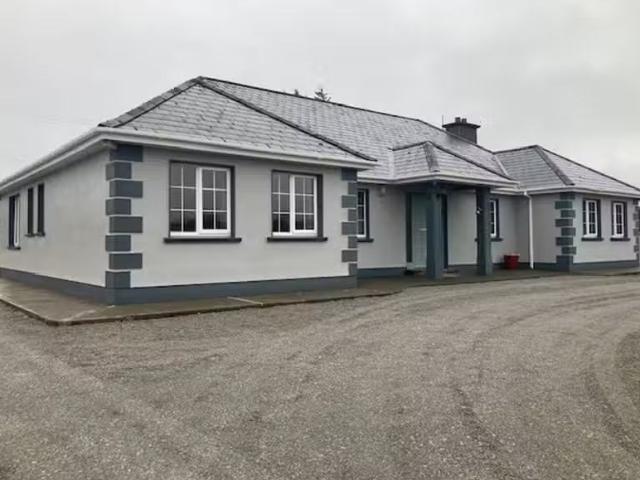 Boulia, Killarney, Co. Kerry, V93W611 is for sale