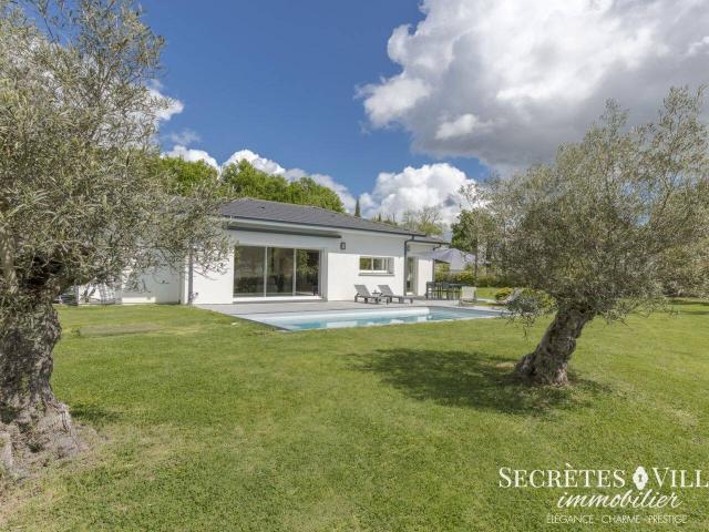 BOULIAC BELLE MAISON PLAIN PIED 111M² SUR TERRAIN 902M²