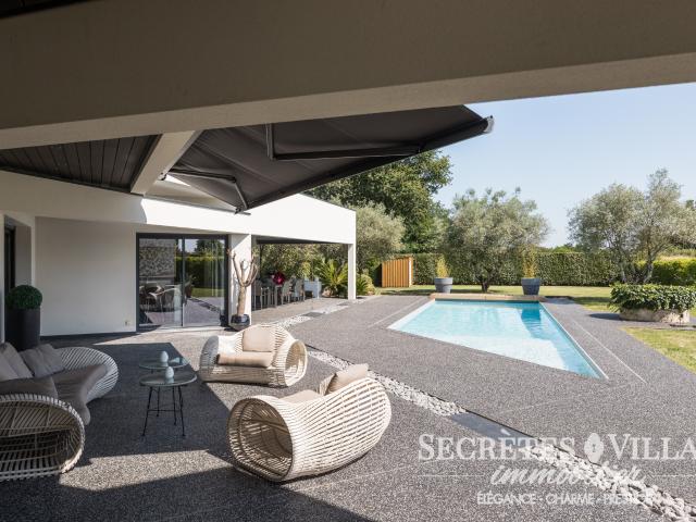 BOULIAC VILLA CONTEMPORAINE 287M2 AVEC VUE ET S/SOL 150M2