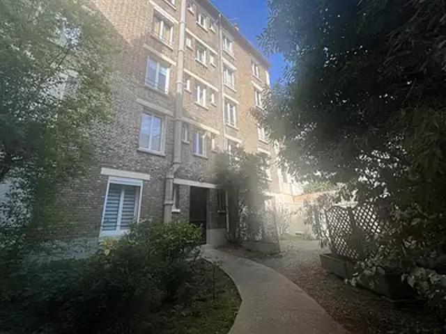 Boulogne Billancourt 92100 Achat / Vente appartement 2 pièces t2 au dernier étage cave