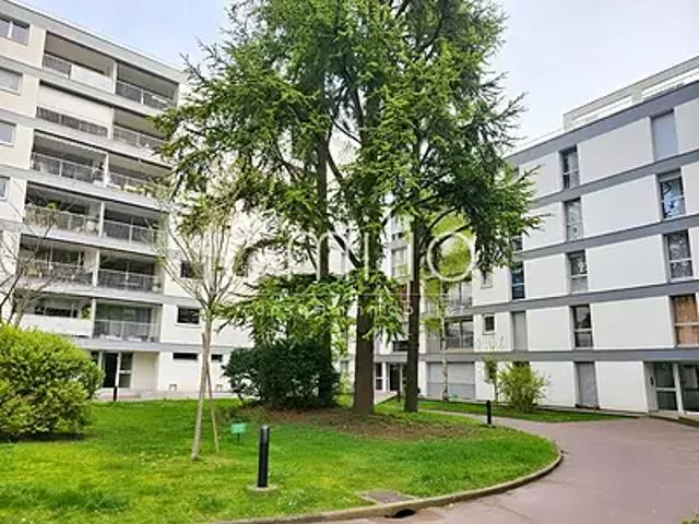Boulogne Billancourt 92100 Achat / Vente appartement 3 pièces t3 au dernier étage cave