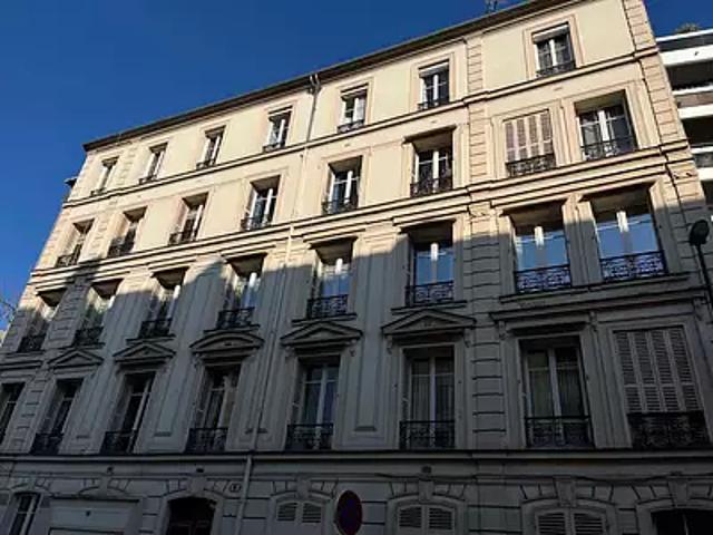 Boulogne Billancourt 92100 Location appartement 1 pièce t1 au dernier étage