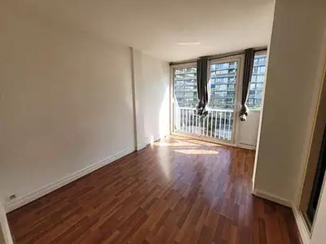 Boulogne Billancourt 92100 Location appartement 1 pièce t1 au dernier étage