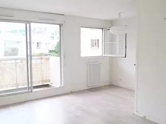Boulogne Billancourt 92100 Location appartement 2 pièces t2 cave parking