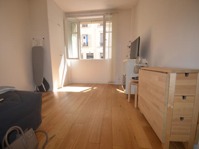 Boulogne Billancourt 92100 Studio meublé M° Marcel Sembat