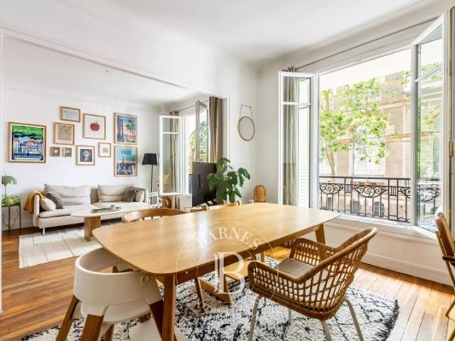 BOULOGNE NORD Charme de l'ancien Appartement 4 pièces de 87m2