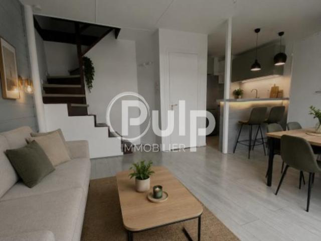 Boulogne Quartier Dernier Sou, studio avec mezzanine à louer de suite