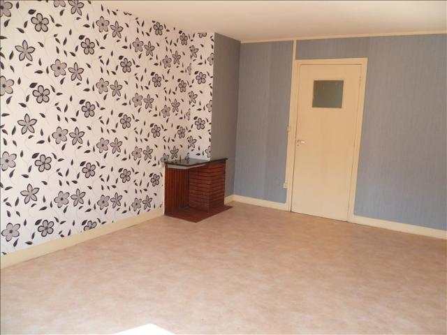 Boulogne Sur Mer: grand appartement 2ème étage à louer