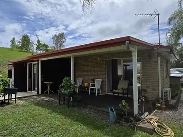 Bouloupari 98812 Achat / Vente maison 6 pièces t6