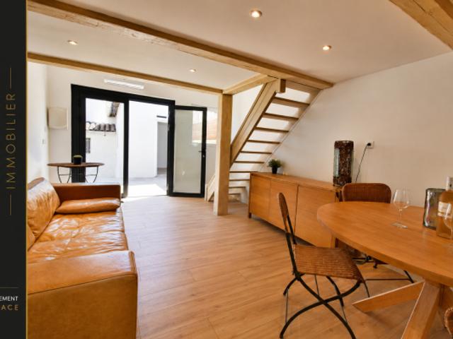 Boulouris Duplex rénové avec terrasse, jardin dépendance p