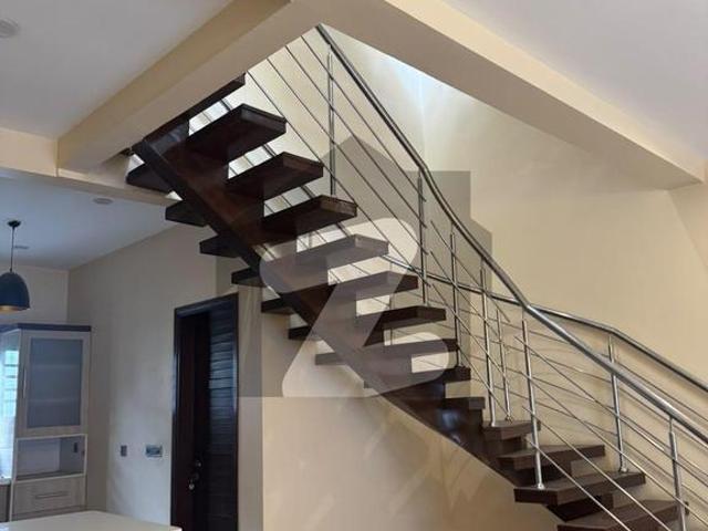 Boundry wall townhouse for rent | clifton block 7