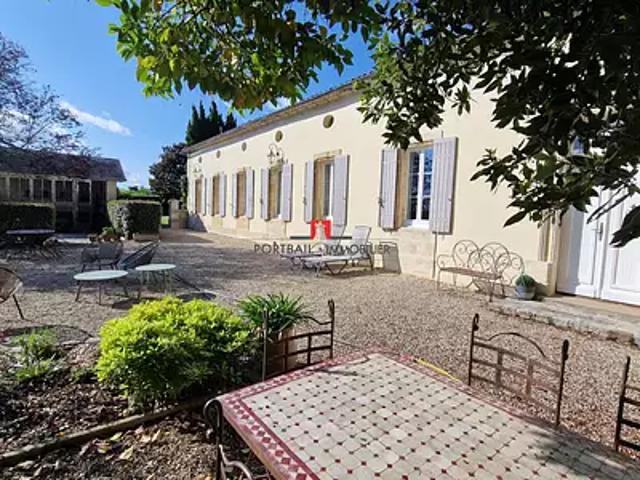 Bourg 33710 Achat / Vente maison 7 pièces t7 parking