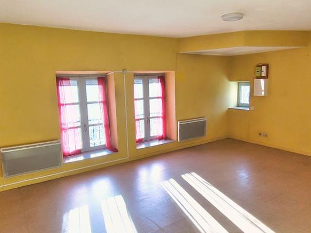 BOURG ARGENTAL APPARTEMENT T3 58m² LOCATION NON MEUBLEE