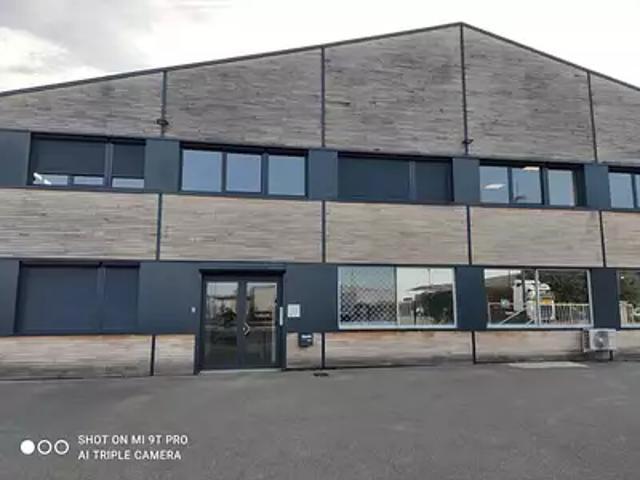 Bourg en Bresse 01000 Achat / Vente divers 14 pièces