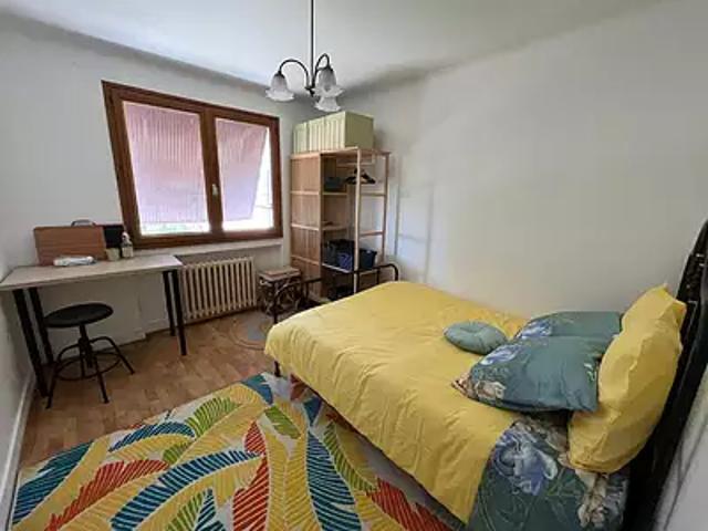 Bourg en Bresse 01000 Location appartement 1 pièce t1 au dernier étage cave