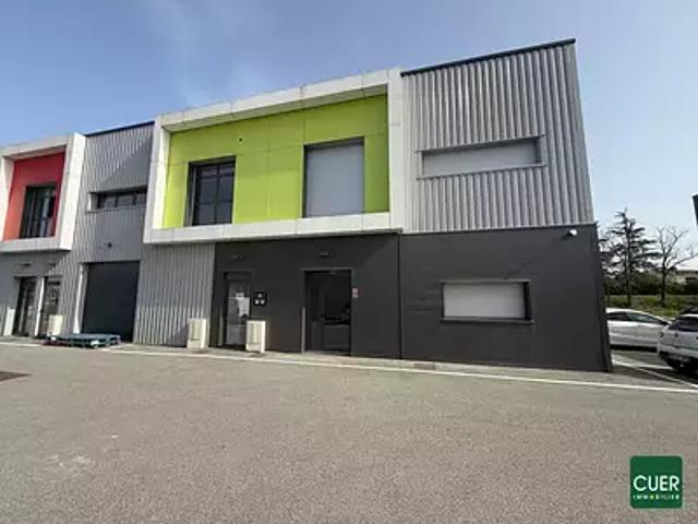 Bourg lès Valence 26500 Location divers 2 pièces parking