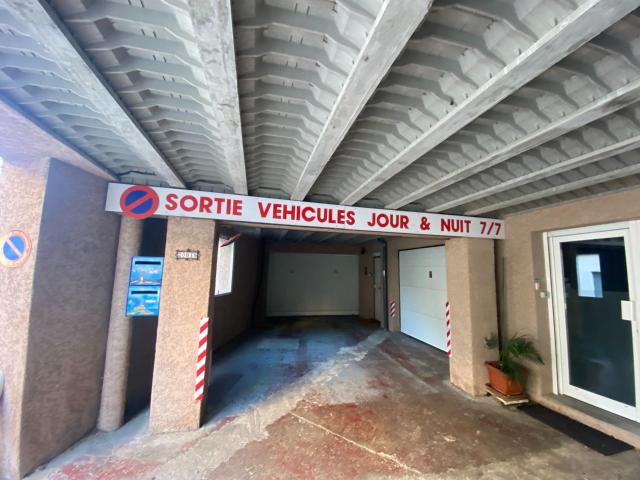 Bourg lès Valence Vente Parking / Garage 26