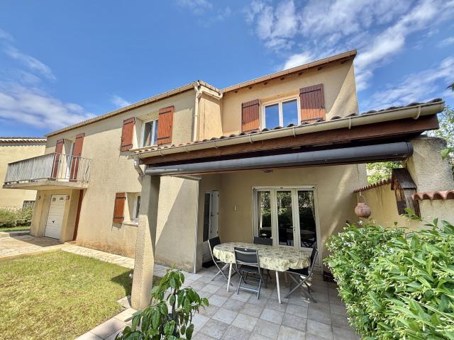 BOURG LÈS VALENCE 5 CHAMBRES, GARAGE 46 m2 UNE MAISON FAMILIALE À 340 000 €