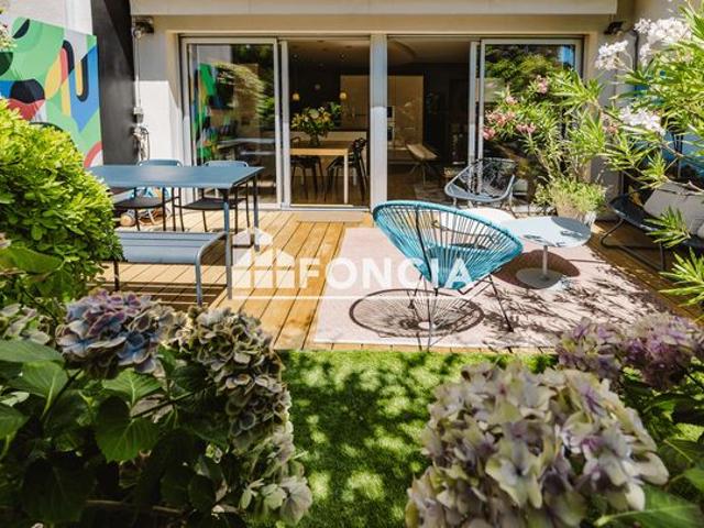 Bourg Leveque Mail Mitterrand T4 d'environ 70 m2 avec terrasse et jardin privatif