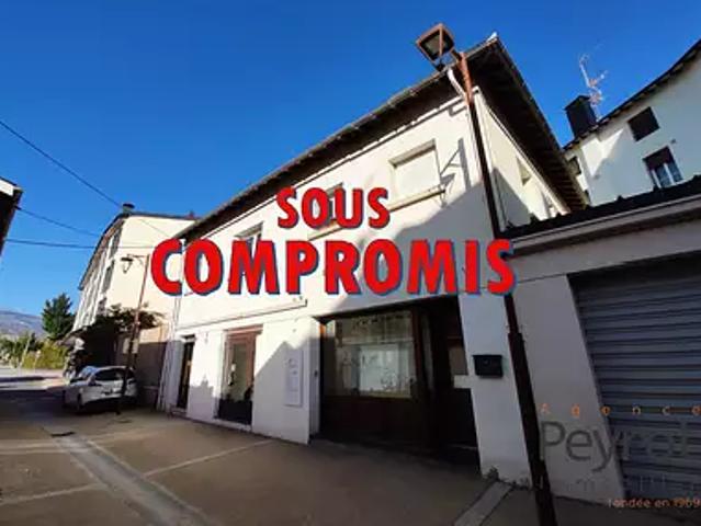 Bourg Madame 66760 Achat / Vente immeuble