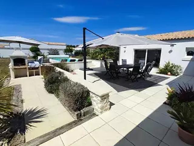 Bourgneuf 17220 Achat / Vente maison 5 pièces t5 au dernier étage parking