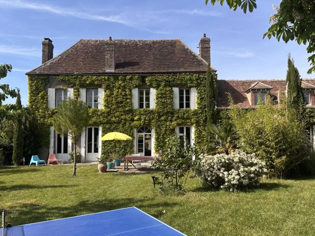 BOURGOGNE PROPRIÉTÉ DE CARACTÈRE