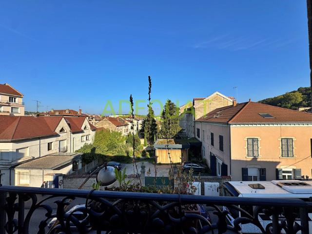 BOURGOIN CENTRE, bel appartement de type 4