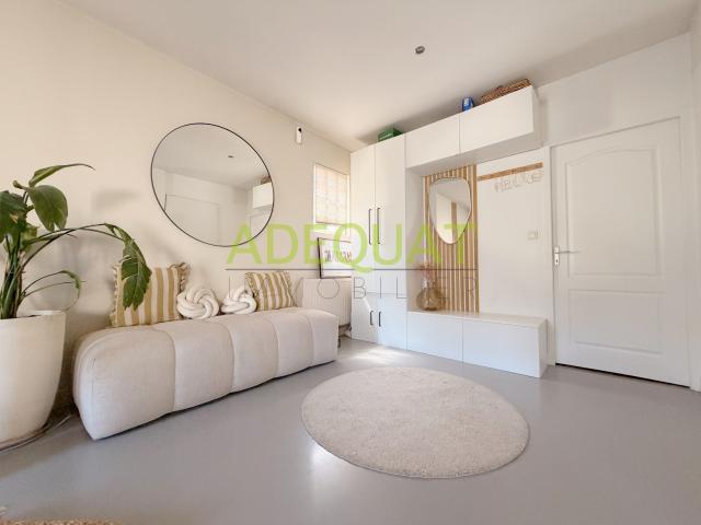 BOURGOIN JALLIEU CENTRE / APPARTEMENT T3BIS / BALCON / CAVE / PARKINGS.