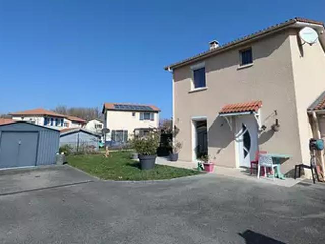Bourgoin Jallieu 38300 Achat / Vente maison 4 pièces t4 jardin