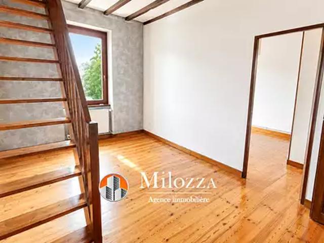 Bourgoin Jallieu 38300 Achat / Vente appartement 3 pièces t3 au dernier étage cave