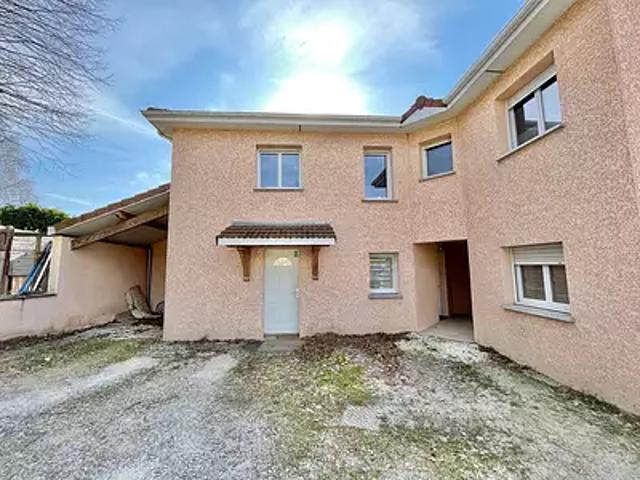 Bourgoin Jallieu 38300 Achat / Vente appartement 3 pièces t3 au dernier étage parking