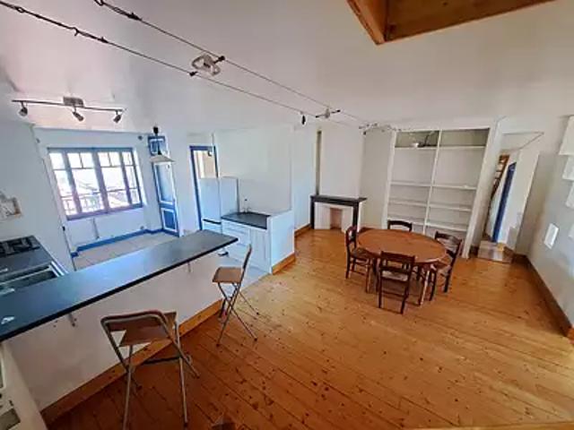 Bourgoin Jallieu 38300 Achat / Vente appartement 4 pièces t4 au dernier étage