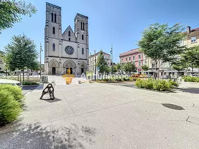 Bourgoin Jallieu 38300 Achat / Vente appartement 4 pièces t4 au dernier étage