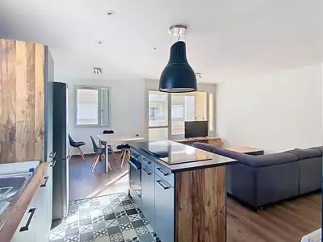 Bourgoin Jallieu 38300 Location appartement 5 pièces t5 balcon