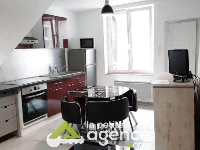 Bourges hypercentre, loue appartement meublé type 2 de 39 m2