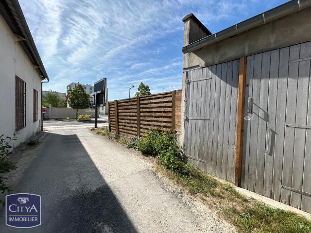 Bourges Vente Parking / Garage 18
