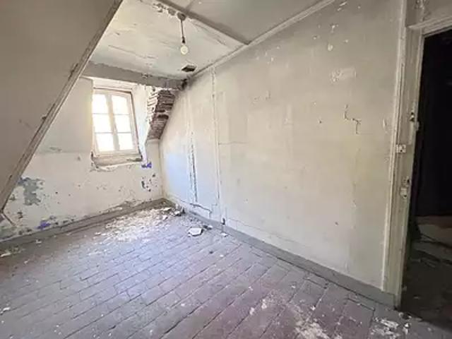 Bourges 18000 Achat / Vente appartement 4 pièces t4 au dernier étage