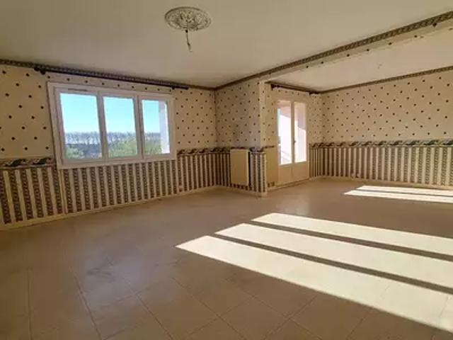 Bourges 18000 Achat / Vente appartement 5 pièces t5 cave parking