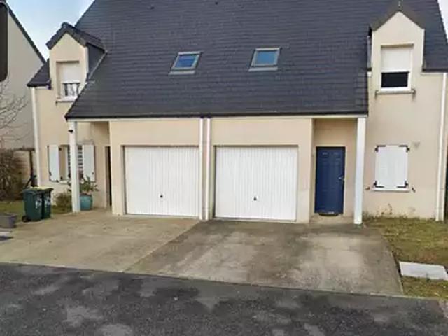 Bourges 18000 Location maison 4 pièces t4 terrasse