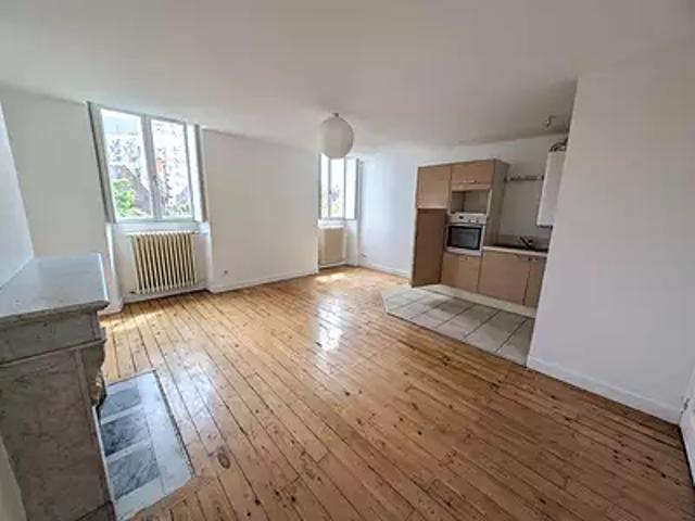 Bourges 18000 Location appartement 4 pièces t4 parking
