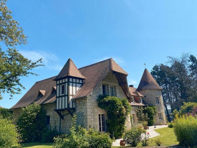 Bourgtheroulde / Infreville Belle propriété de 273 m² carrez sur 6.200m² de terrain